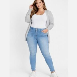 TORRID Premium Jegging Size 18 Light Wash